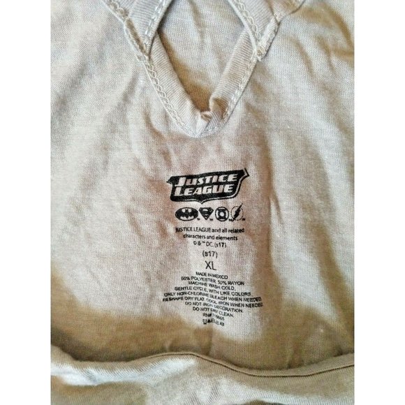 Justice League Neighborhood Watch Womens Top Size XL Gray Caged Back Sid… - Picture 8 of 8